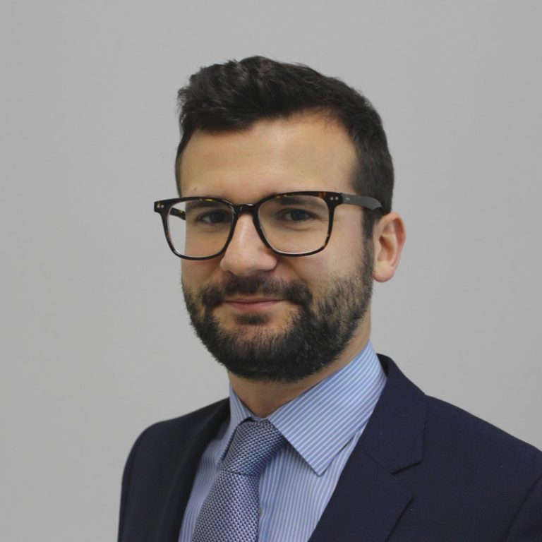 Dr. Fleischmann erhält Stipendium der Daimler und Benz Stiftung